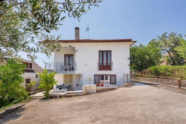 Guesthouseminturnoit Lucia Sparagna Екстериор снимка